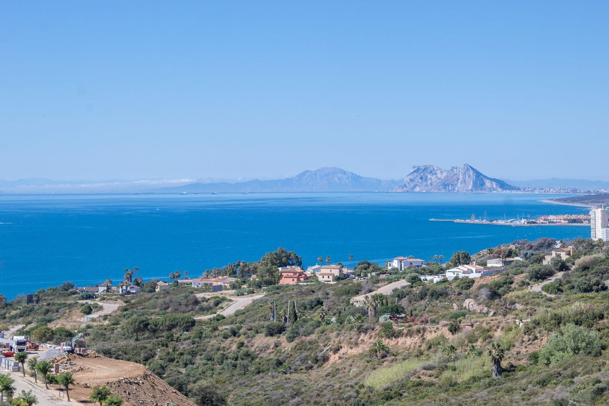 Se vende Apartamento en Planta Última de 3 dormitorios en Costa Del Sol, Málaga, España