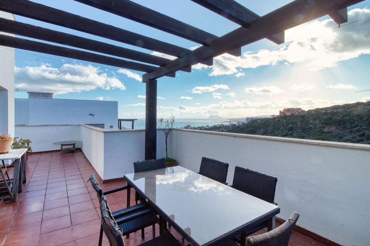 Se vende Apartamento en Planta Última de 3 dormitorios en Costa Del Sol, Málaga, España