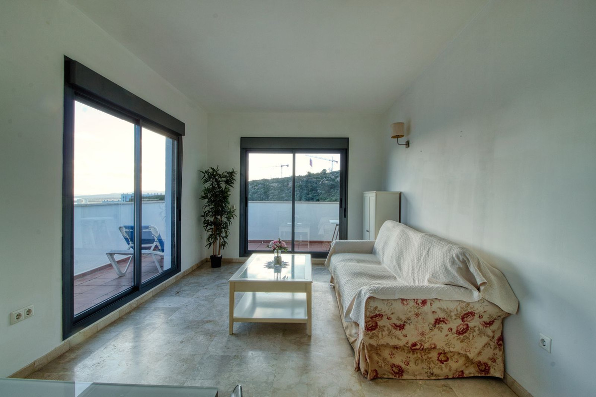 Se vende Apartamento en Planta Última de 3 dormitorios en Costa Del Sol, Málaga, España