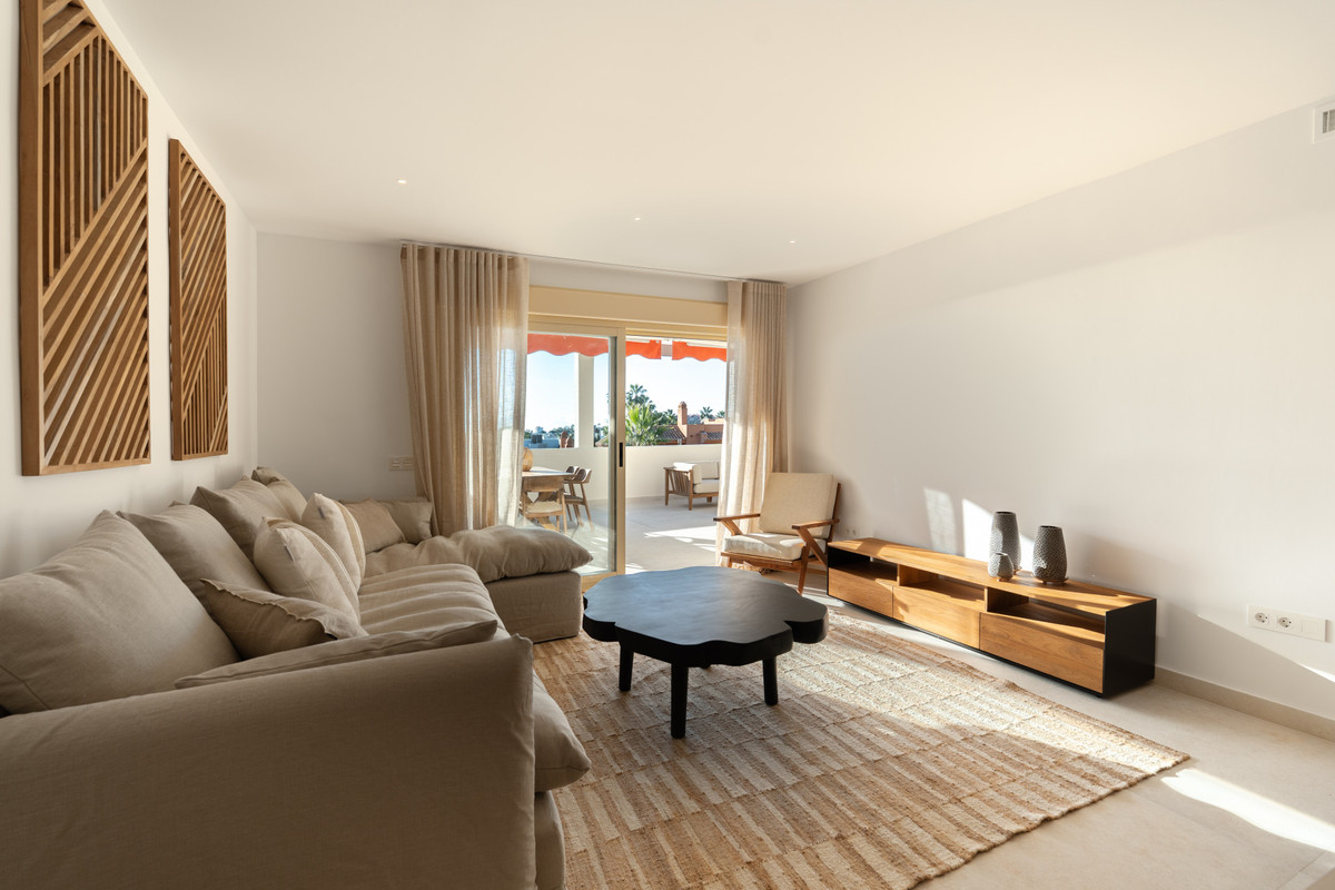 Se vende Apartamento Planta Media de 3 dormitorios en Costa Del Sol, Málaga, España