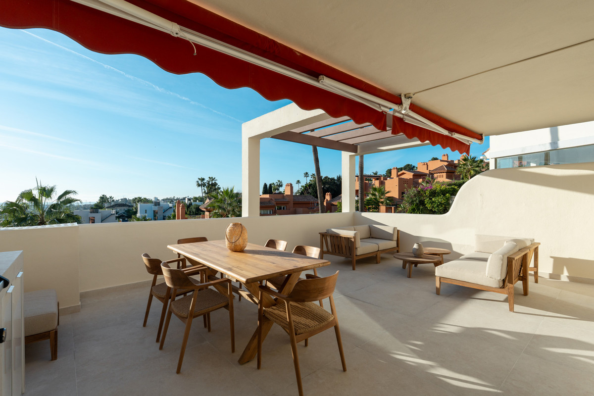 Se vende Apartamento Planta Media de 3 dormitorios en Costa Del Sol, Málaga, España