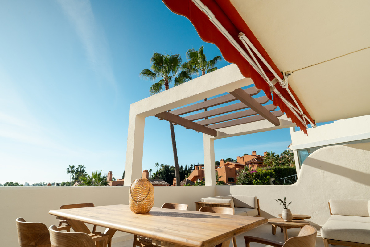 Se vende Apartamento Planta Media de 3 dormitorios en Costa Del Sol, Málaga, España