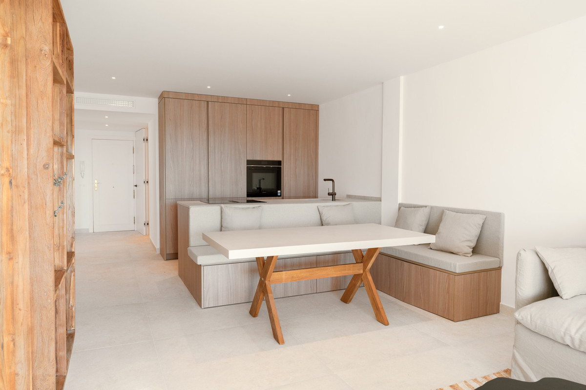 Se vende Apartamento Planta Media de 3 dormitorios en Costa Del Sol, Málaga, España