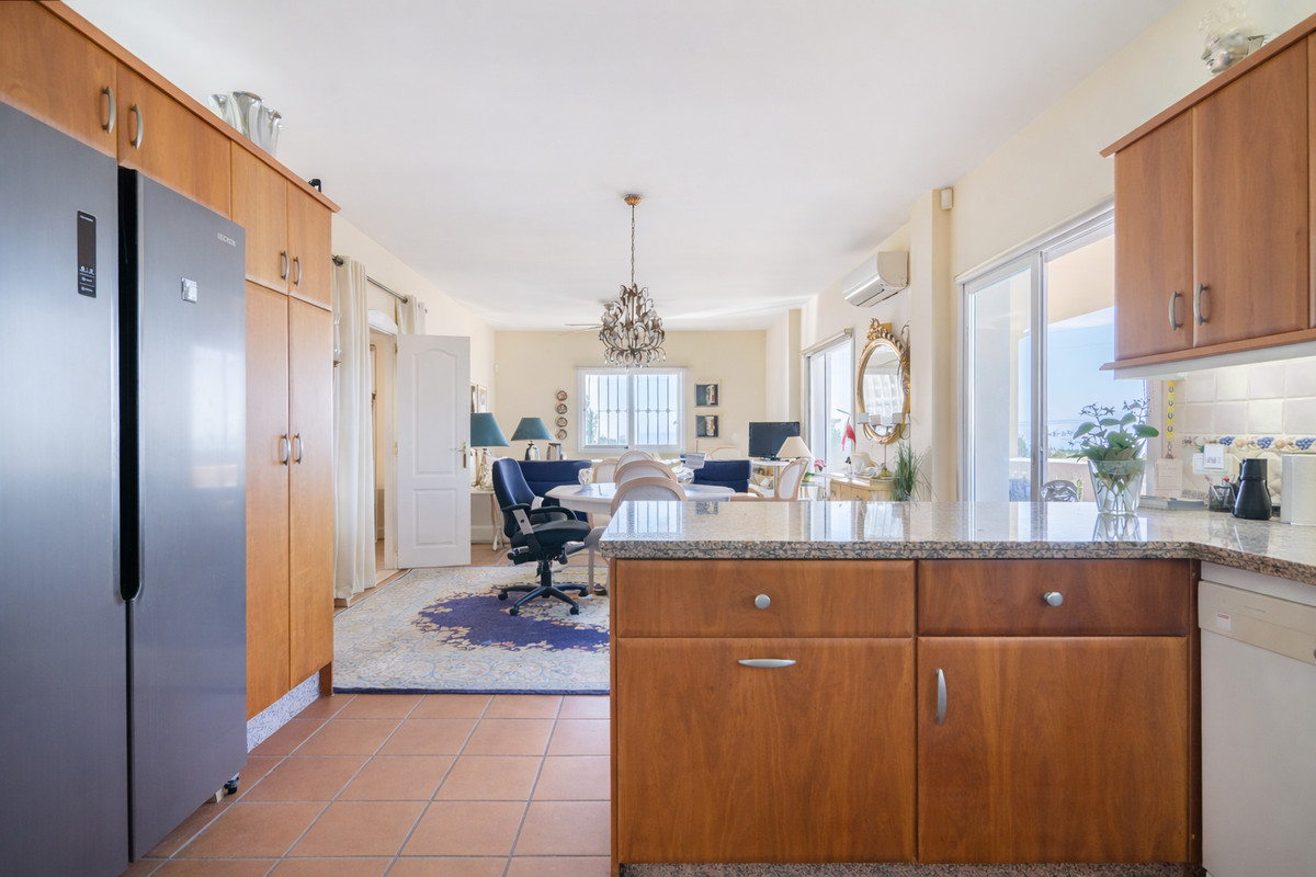 6 Bed Townhouse for sale in Estepona Costa Del Sol, Málaga, Spain