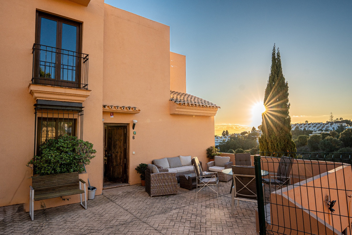 Se vende Pareada de 4 dormitorios en Costa Del Sol, Málaga, España