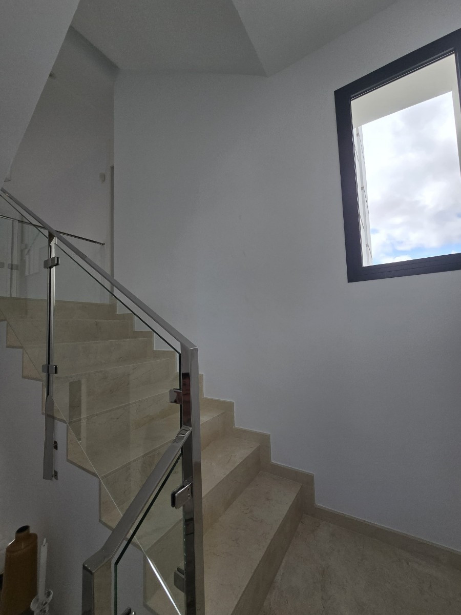 Se vende Villa - Chalet de 3 dormitorios en Costa Blanca, Alicante, España
