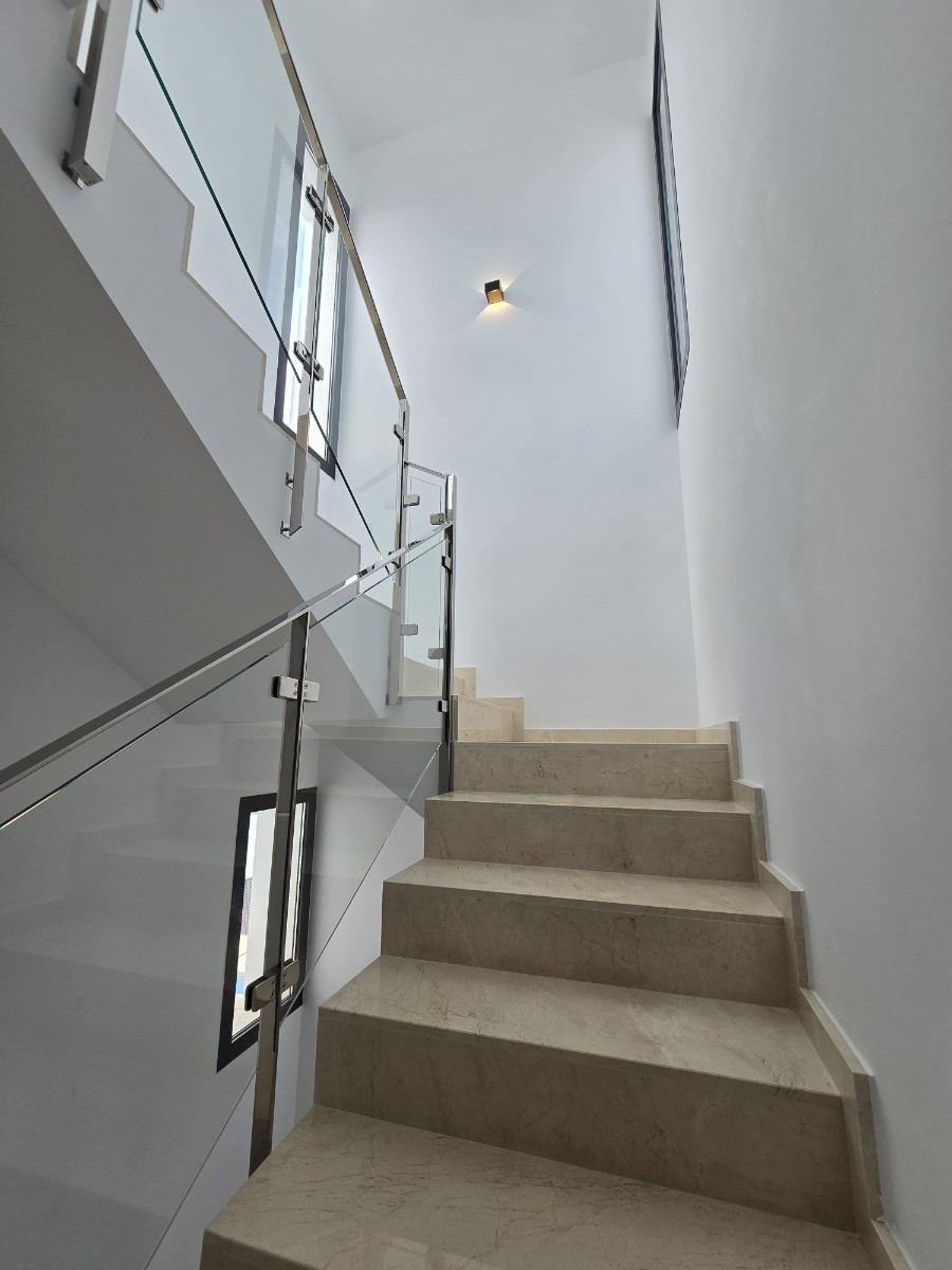 Se vende Villa - Chalet de 3 dormitorios en Costa Blanca, Alicante, España