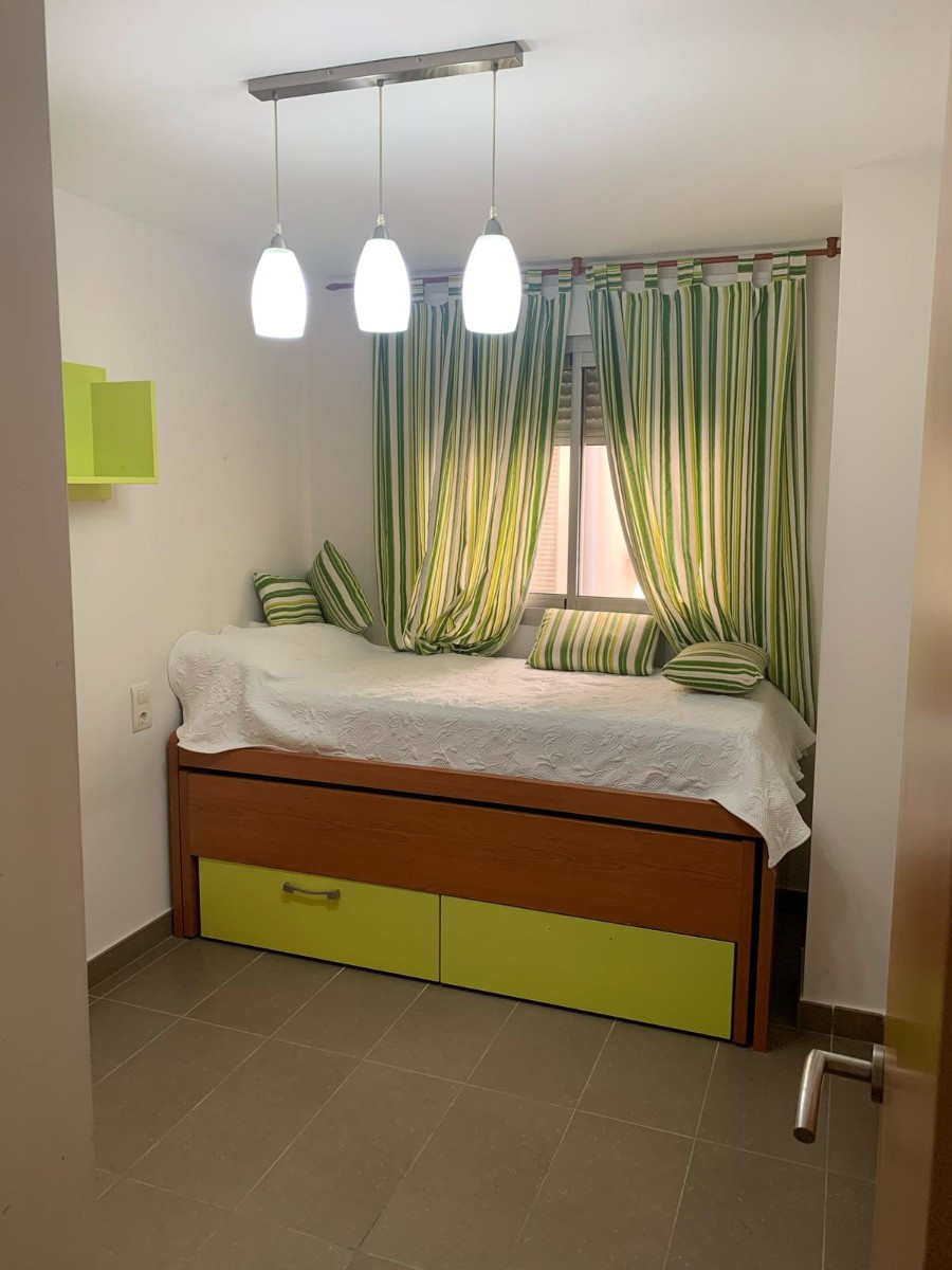 Se vende Apartamento Planta Media de 2 dormitorios en Costa Blanca, Alicante, España