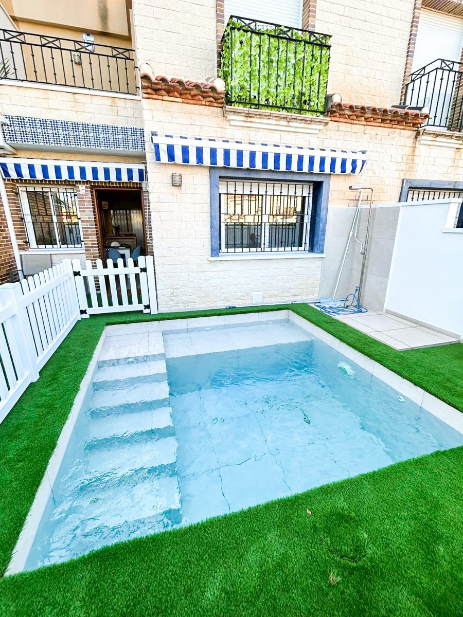 Se vende Adosada de 3 dormitorios en Costa Blanca, Alicante, España