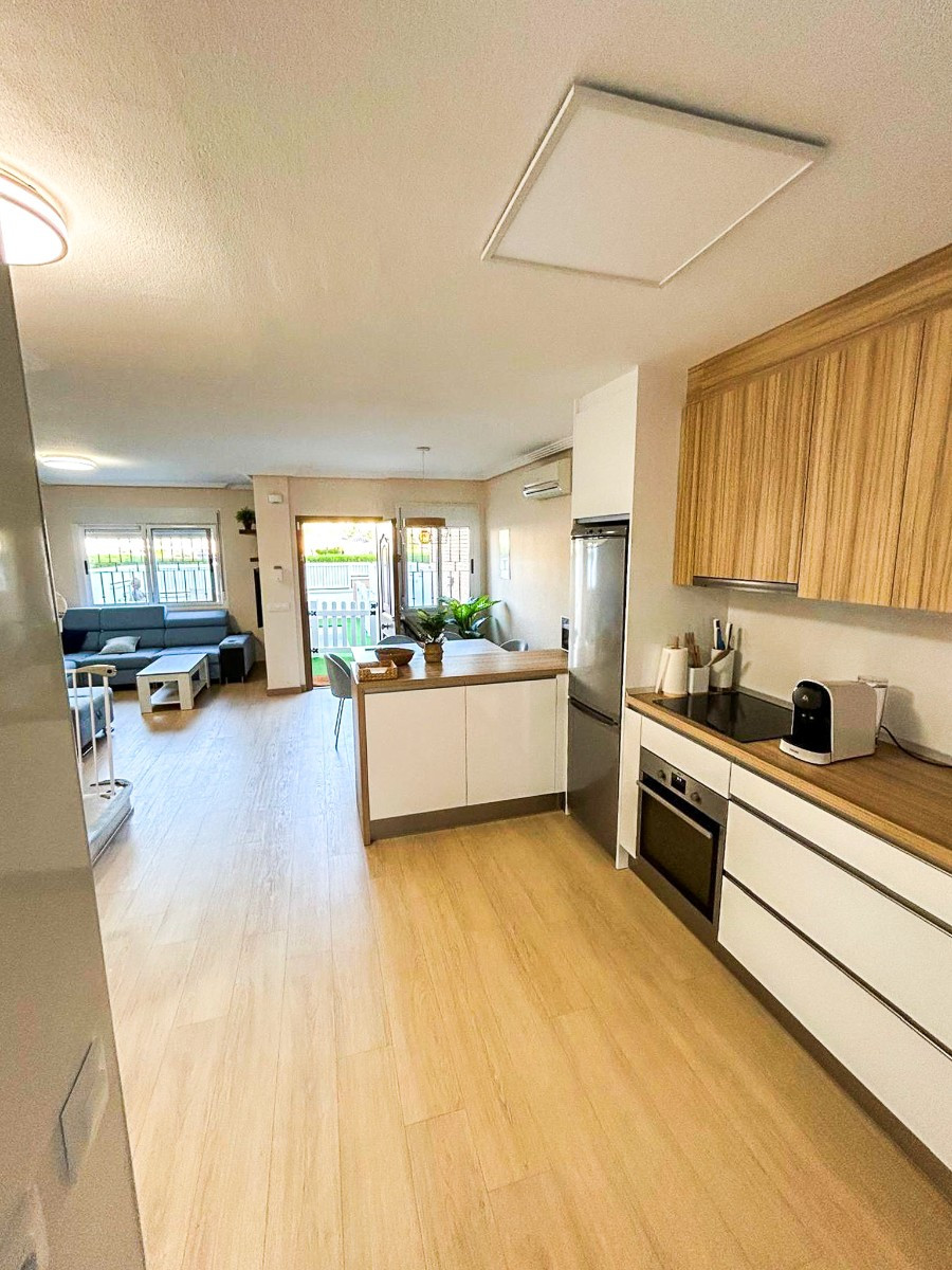 Se vende Adosada de 3 dormitorios en Costa Blanca, Alicante, España