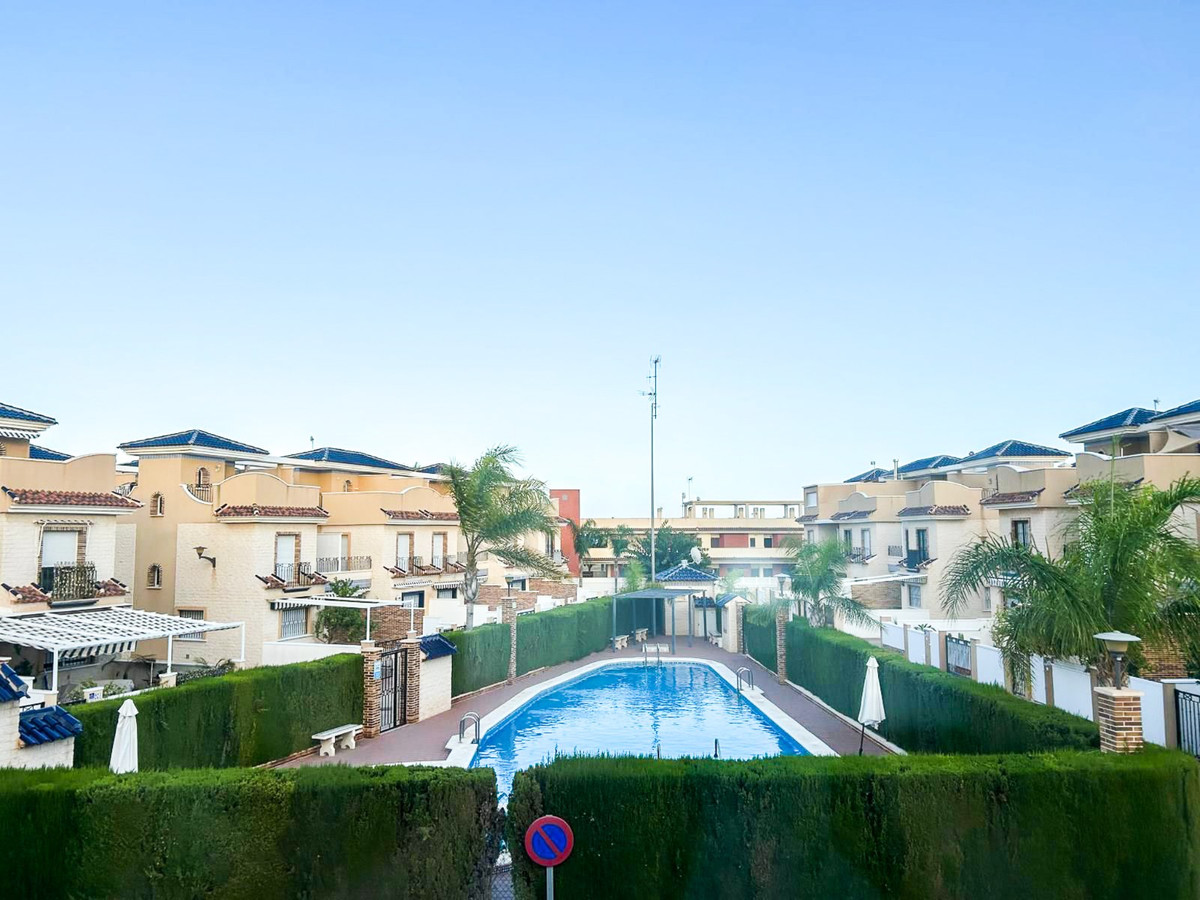 Se vende Adosada de 3 dormitorios en Costa Blanca, Alicante, España