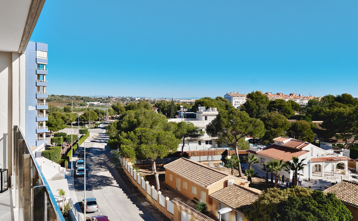 3 Bed Apartment for sale in Dehesa De Campoamor Costa Blanca, Alicante, Spain