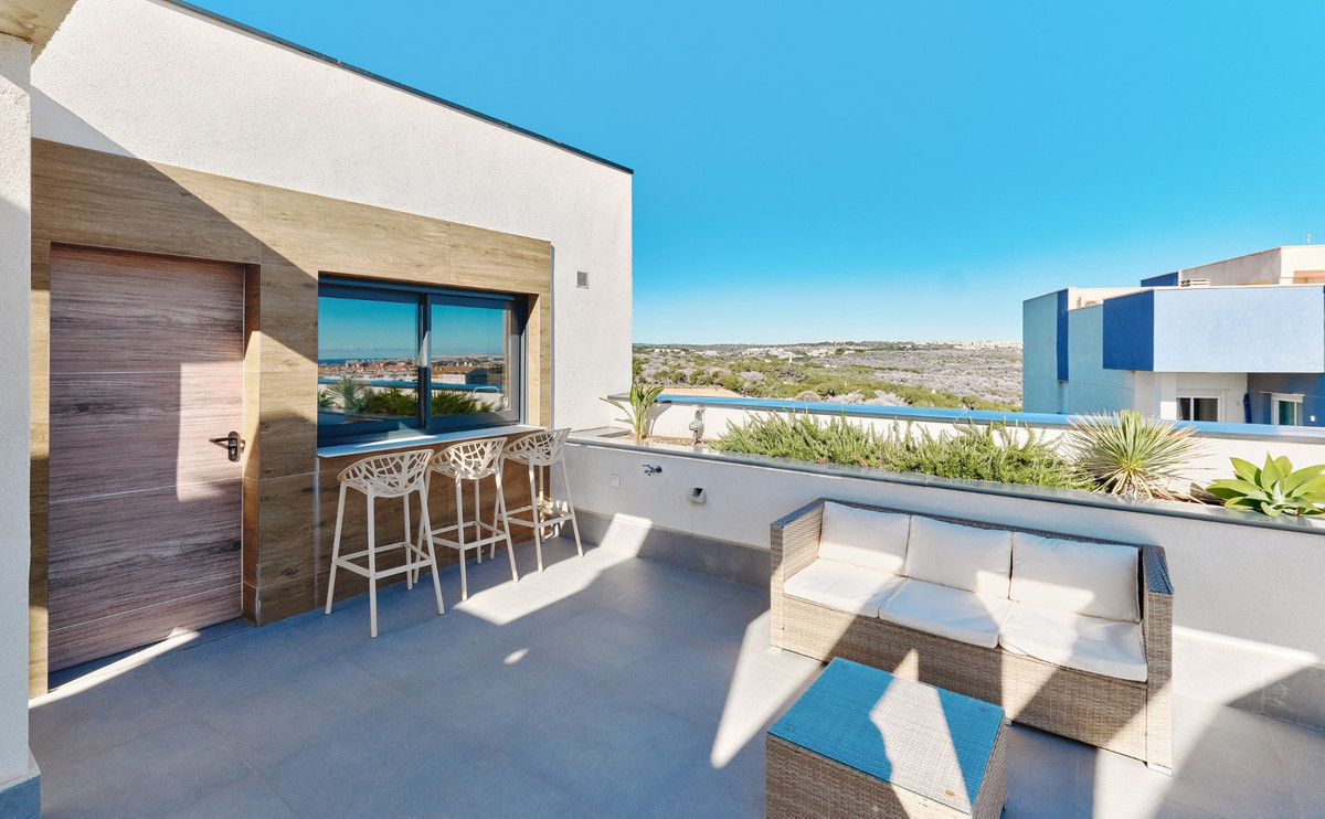3 Bed Apartment for sale in Dehesa De Campoamor Costa Blanca, Alicante, Spain