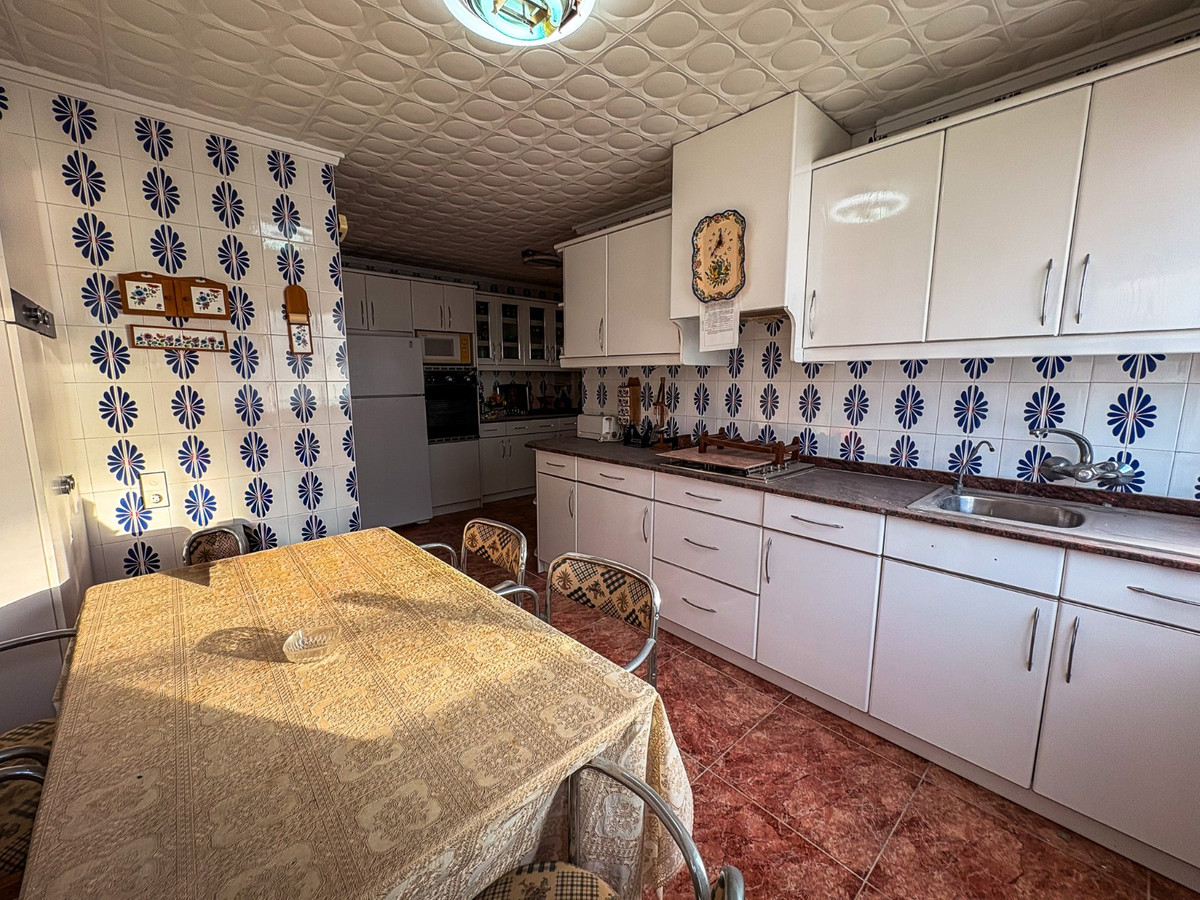 3 Bed Apartment for sale in Santa Pola Costa Blanca, Alicante, Spain