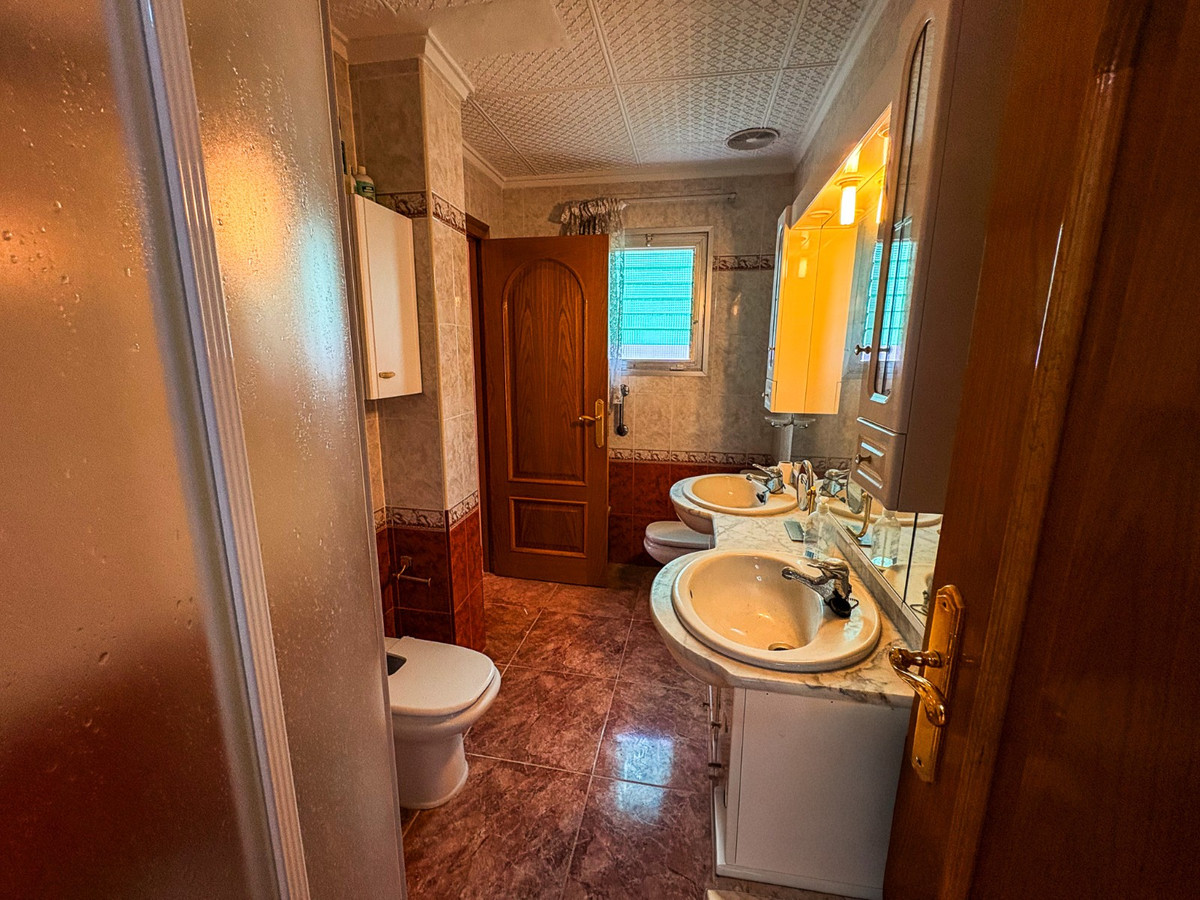 3 Bed Apartment for sale in Santa Pola Costa Blanca, Alicante, Spain