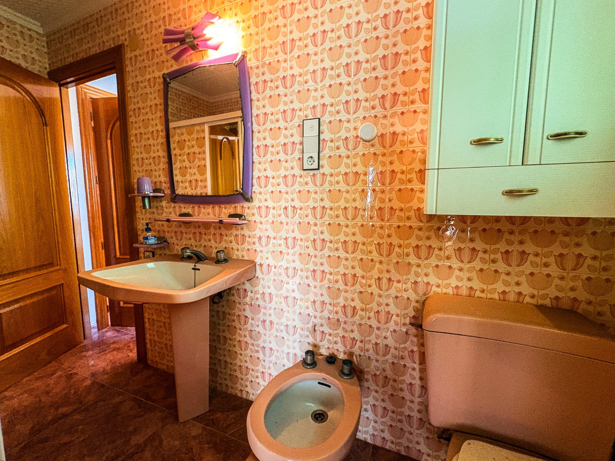 3 Bed Apartment for sale in Santa Pola Costa Blanca, Alicante, Spain