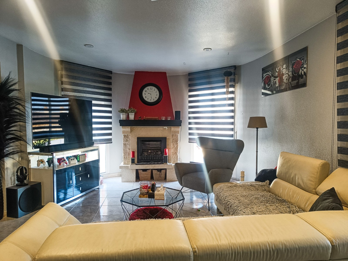Se vende Villa - Chalet de 5 dormitorios en Costa Blanca, Alicante, España