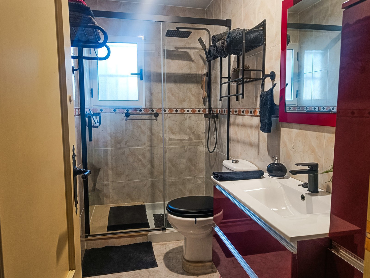 Se vende Villa - Chalet de 5 dormitorios en Costa Blanca, Alicante, España