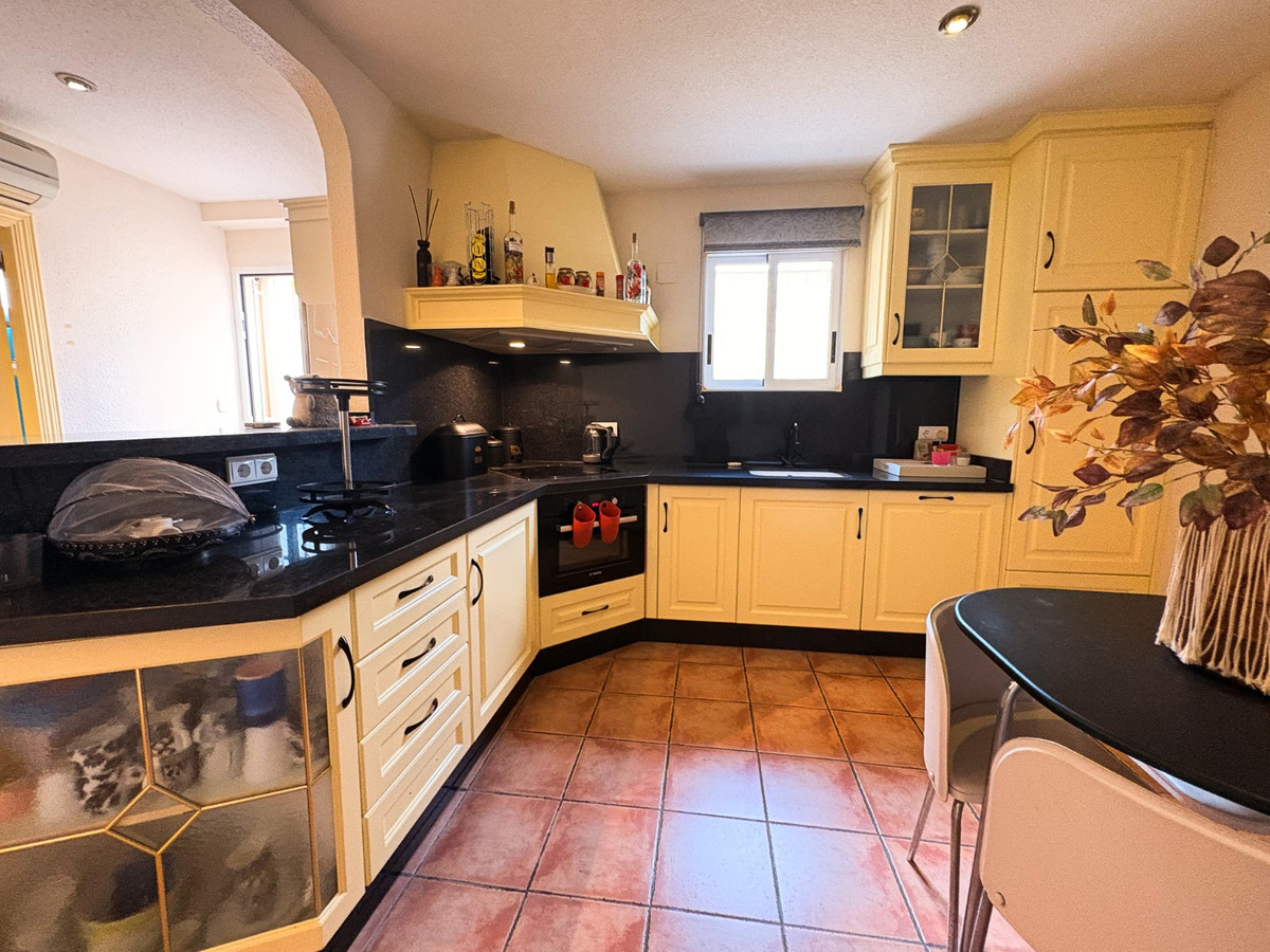 Se vende Villa - Chalet de 5 dormitorios en Costa Blanca, Alicante, España