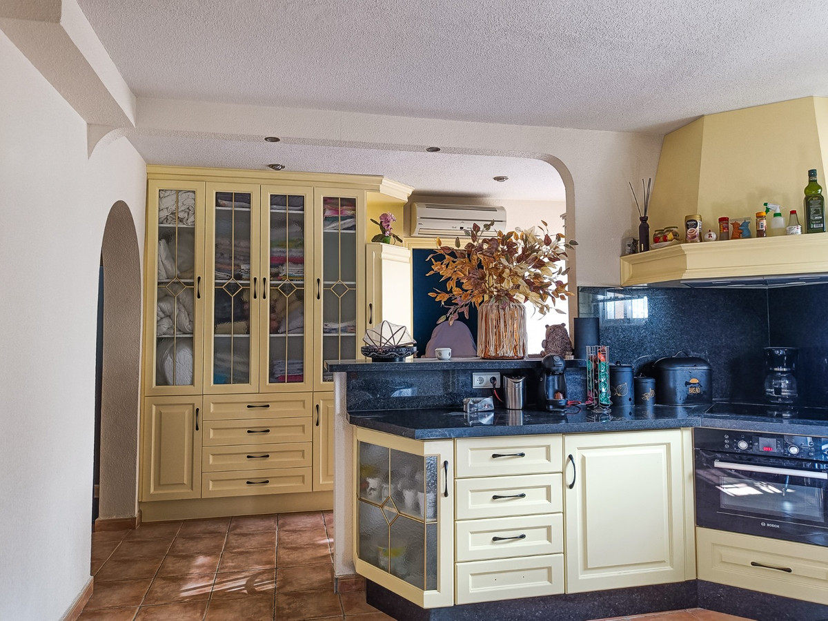 Se vende Villa - Chalet de 5 dormitorios en Costa Blanca, Alicante, España