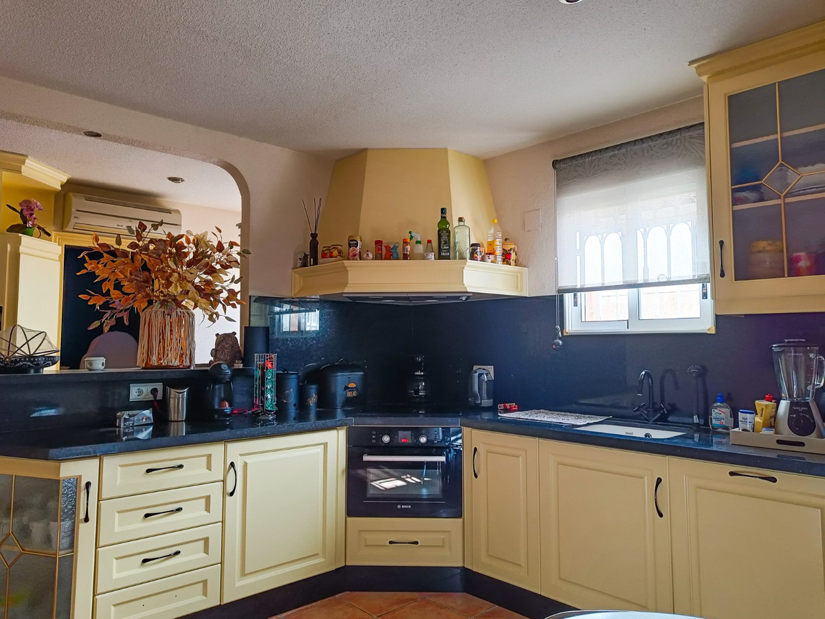 Se vende Villa - Chalet de 5 dormitorios en Costa Blanca, Alicante, España