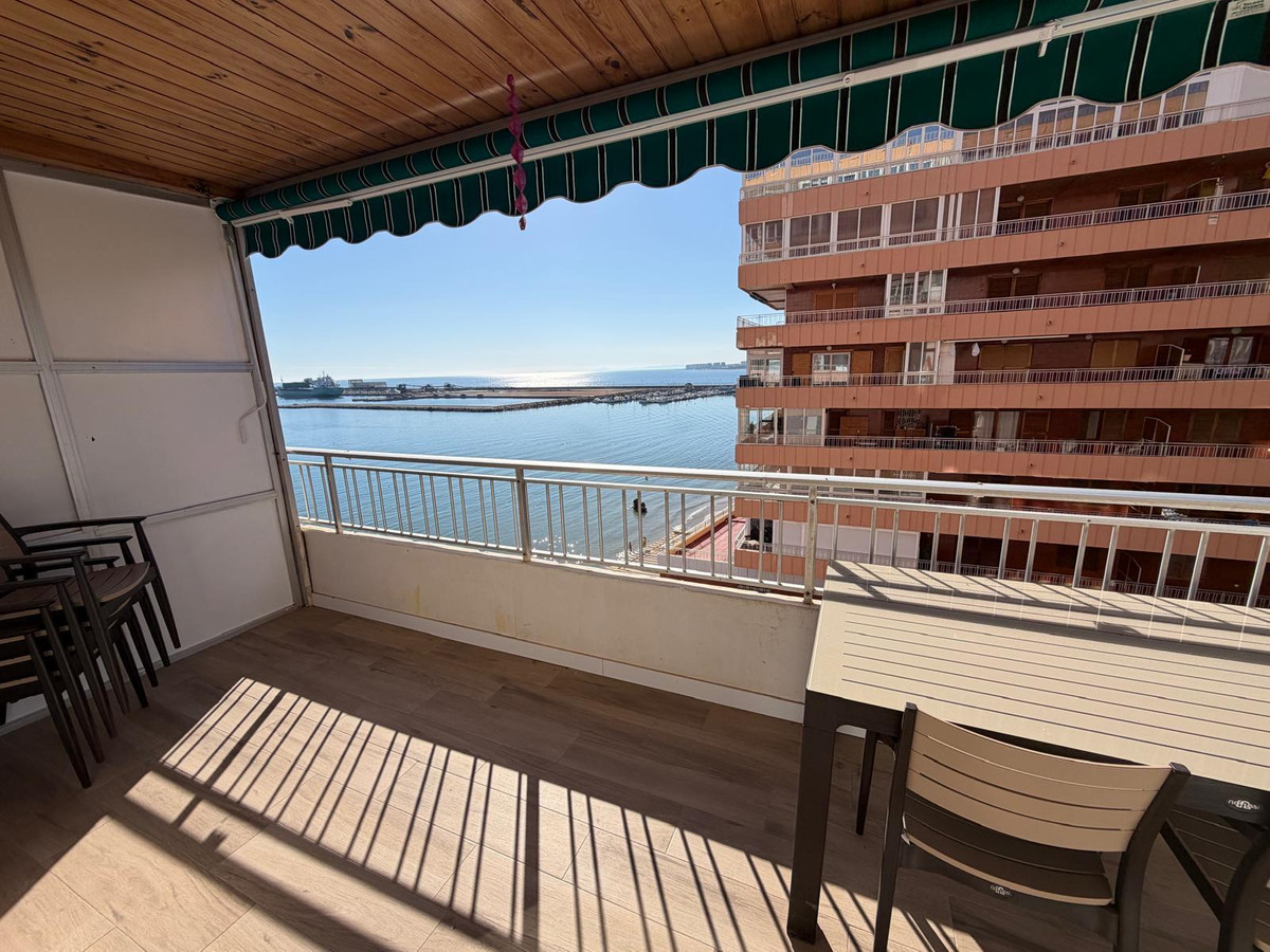Se vende Apartamento Planta Media de 3 dormitorios en Costa Blanca, Alicante, España