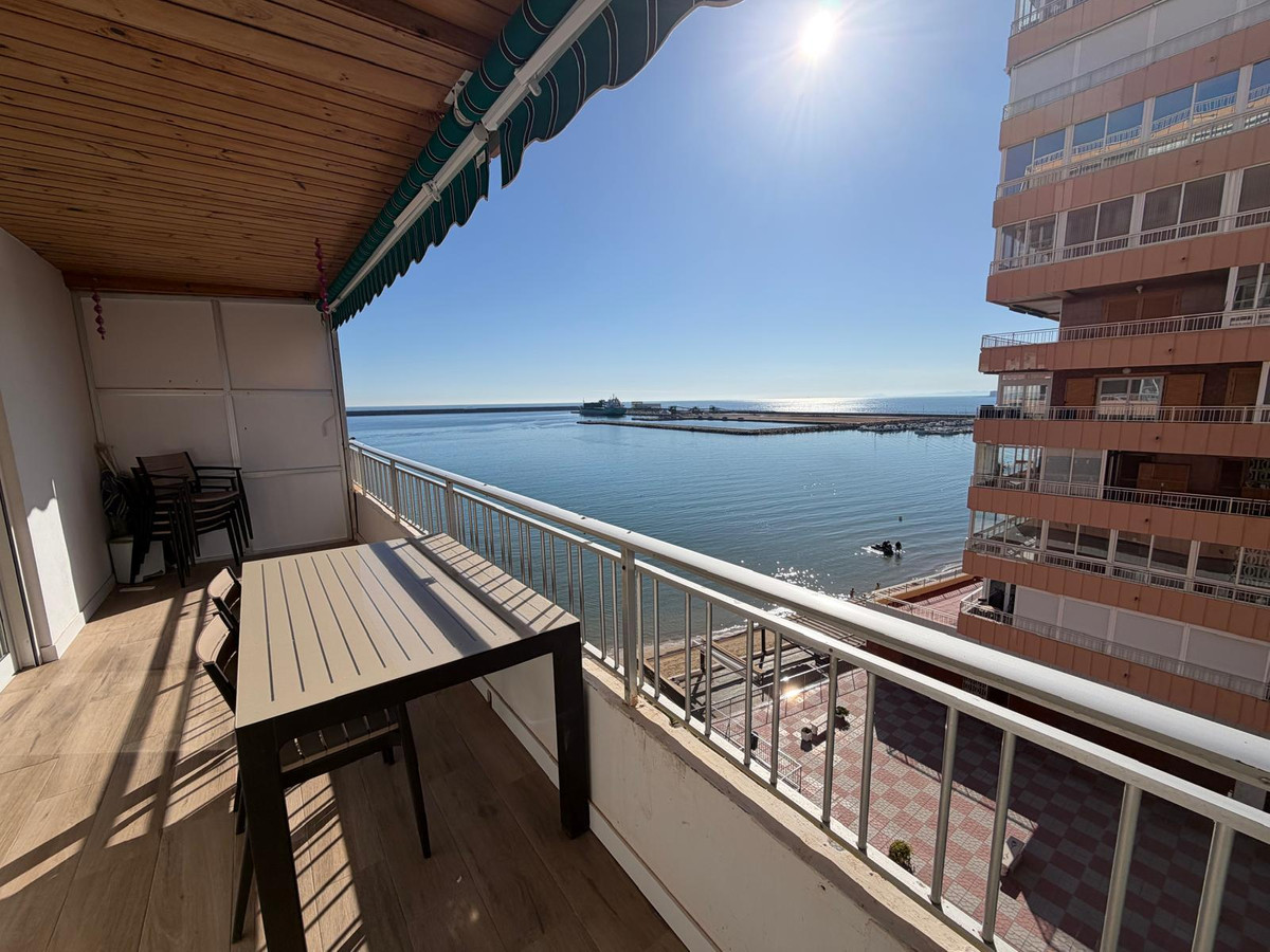 Se vende Apartamento Planta Media de 3 dormitorios en Costa Blanca, Alicante, España