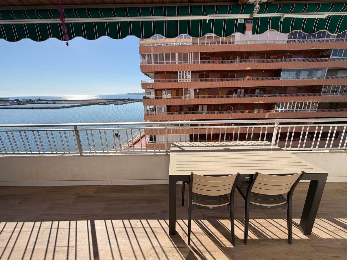 Se vende Apartamento Planta Media de 3 dormitorios en Costa Blanca, Alicante, España