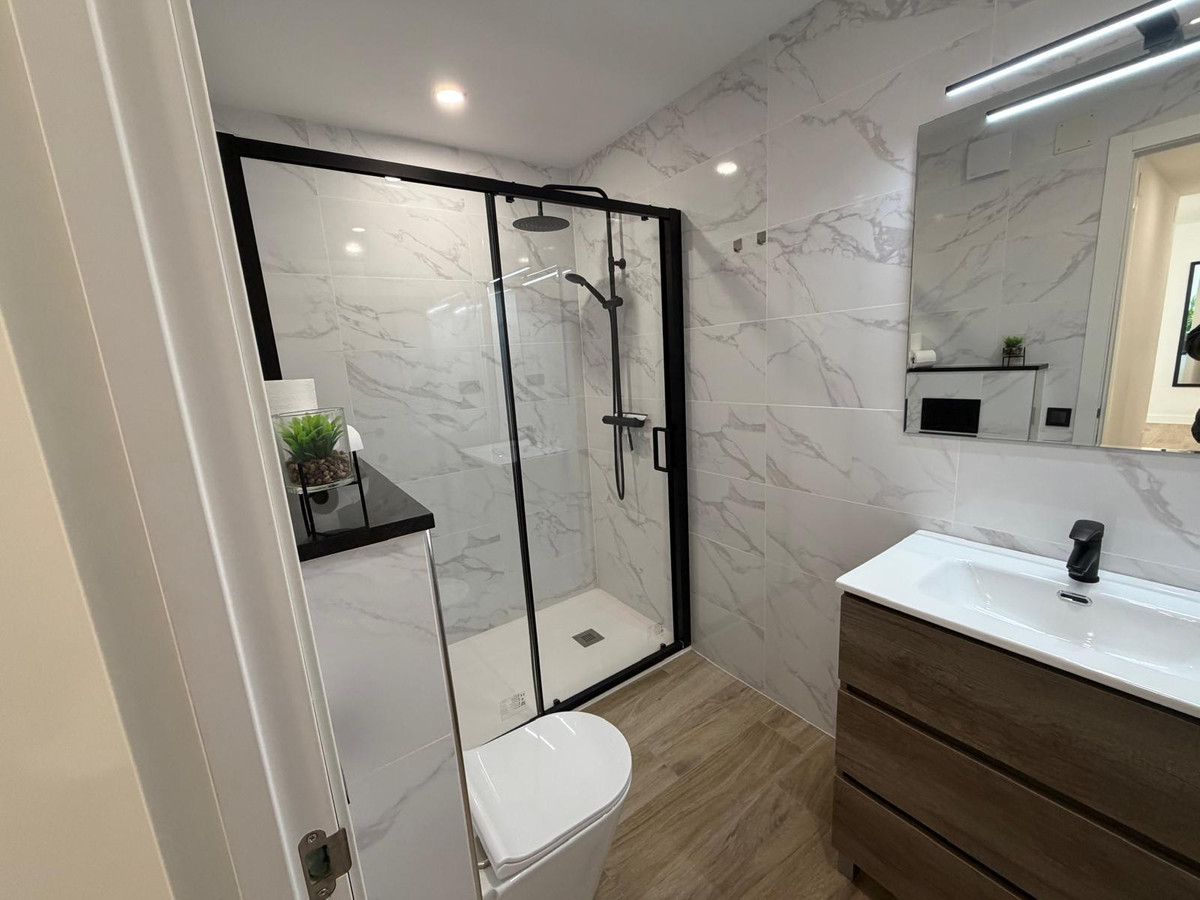 Se vende Apartamento Planta Media de 3 dormitorios en Costa Blanca, Alicante, España