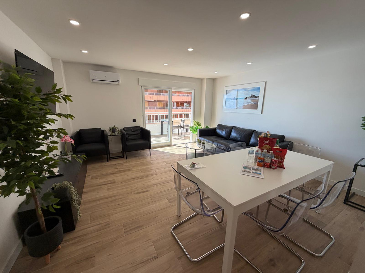 Se vende Apartamento Planta Media de 3 dormitorios en Costa Blanca, Alicante, España