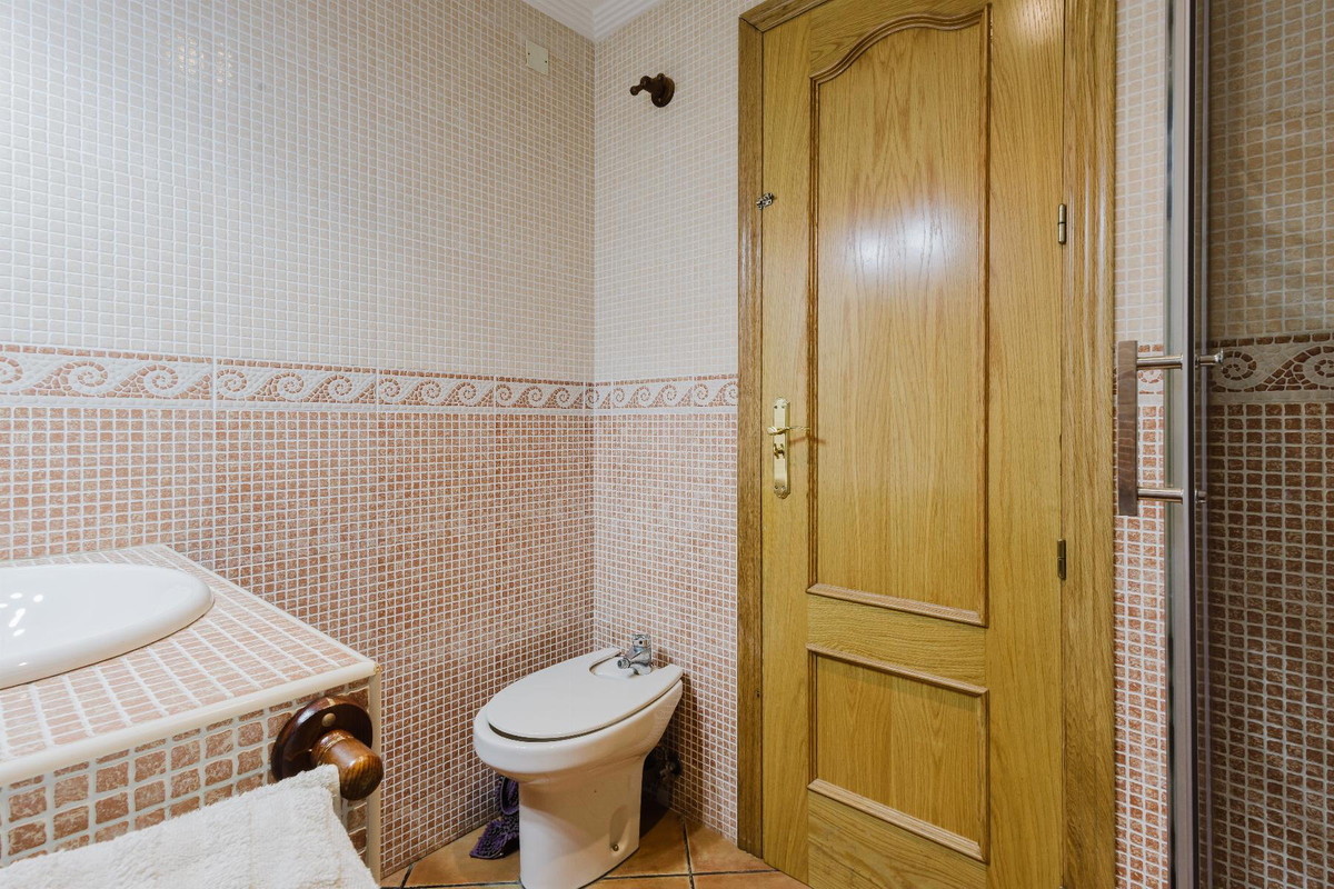 3 Bed Townhouse for sale in Playa De La Mata Costa Blanca, Alicante, Spain