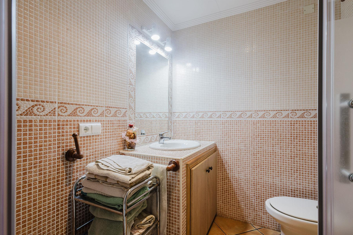 3 Bed Townhouse for sale in Playa De La Mata Costa Blanca, Alicante, Spain