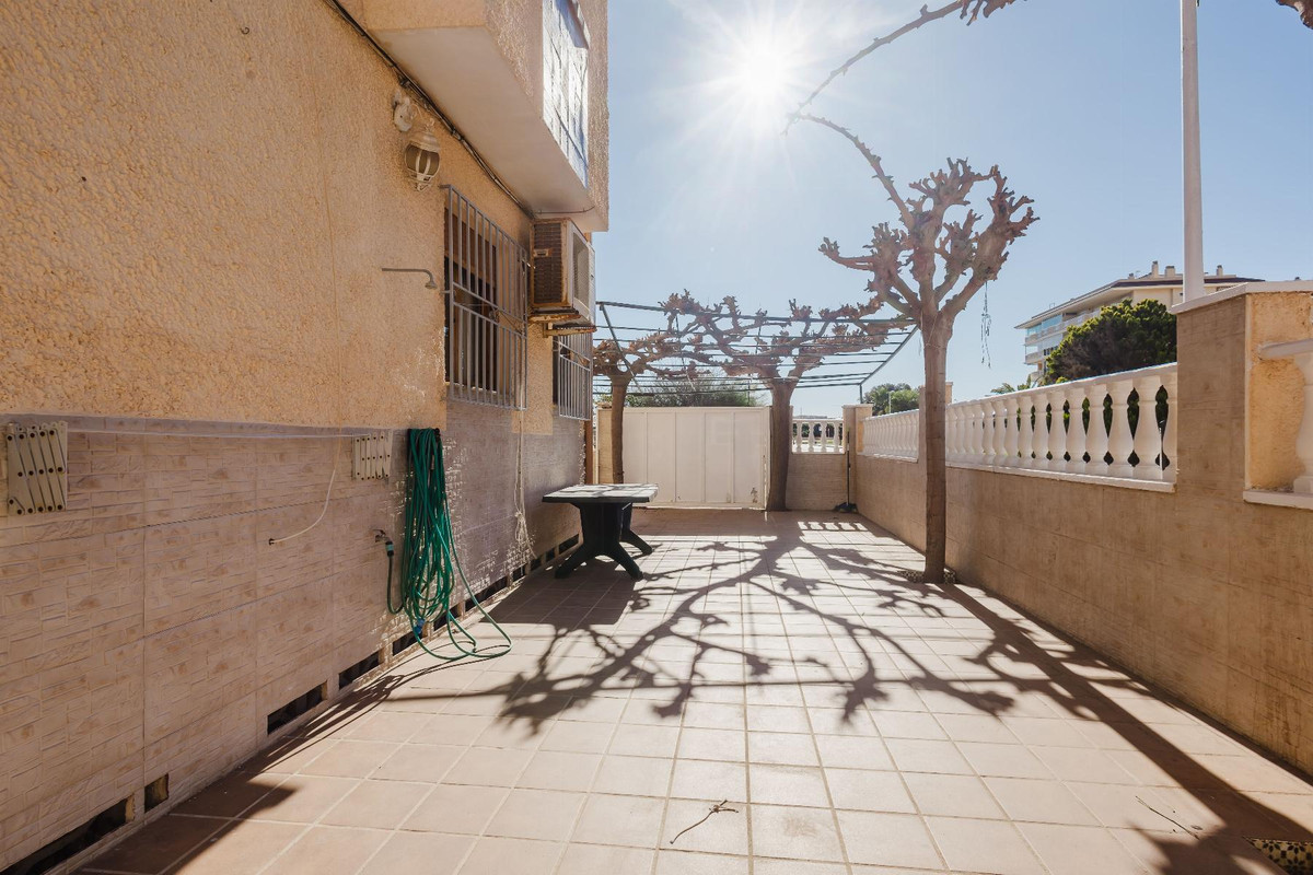 3 Bed Townhouse for sale in Playa De La Mata Costa Blanca, Alicante, Spain