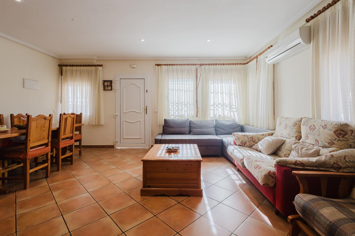 3 Bed Townhouse for sale in Playa De La Mata Costa Blanca, Alicante, Spain