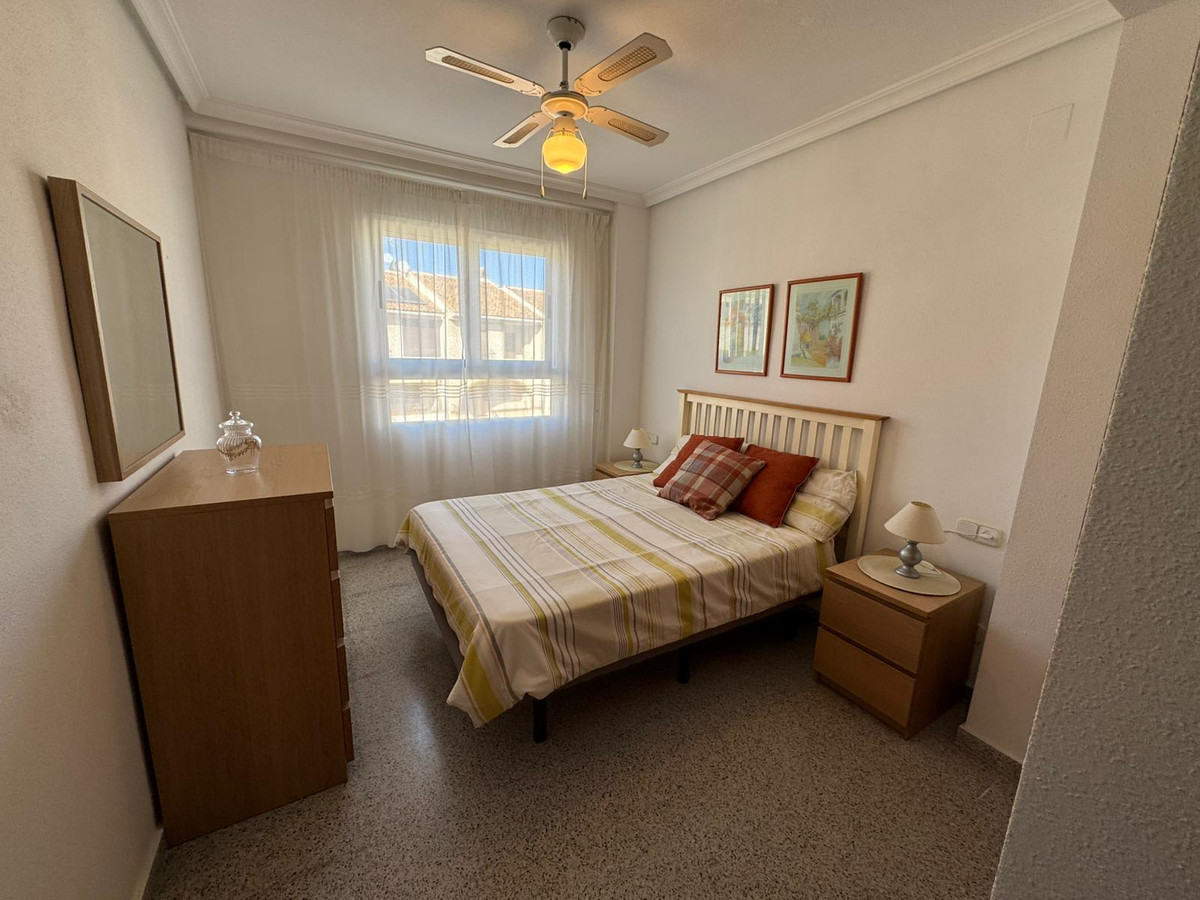 Se vende Apartamento Planta Media de 3 dormitorios en Costa Blanca, Alicante, España