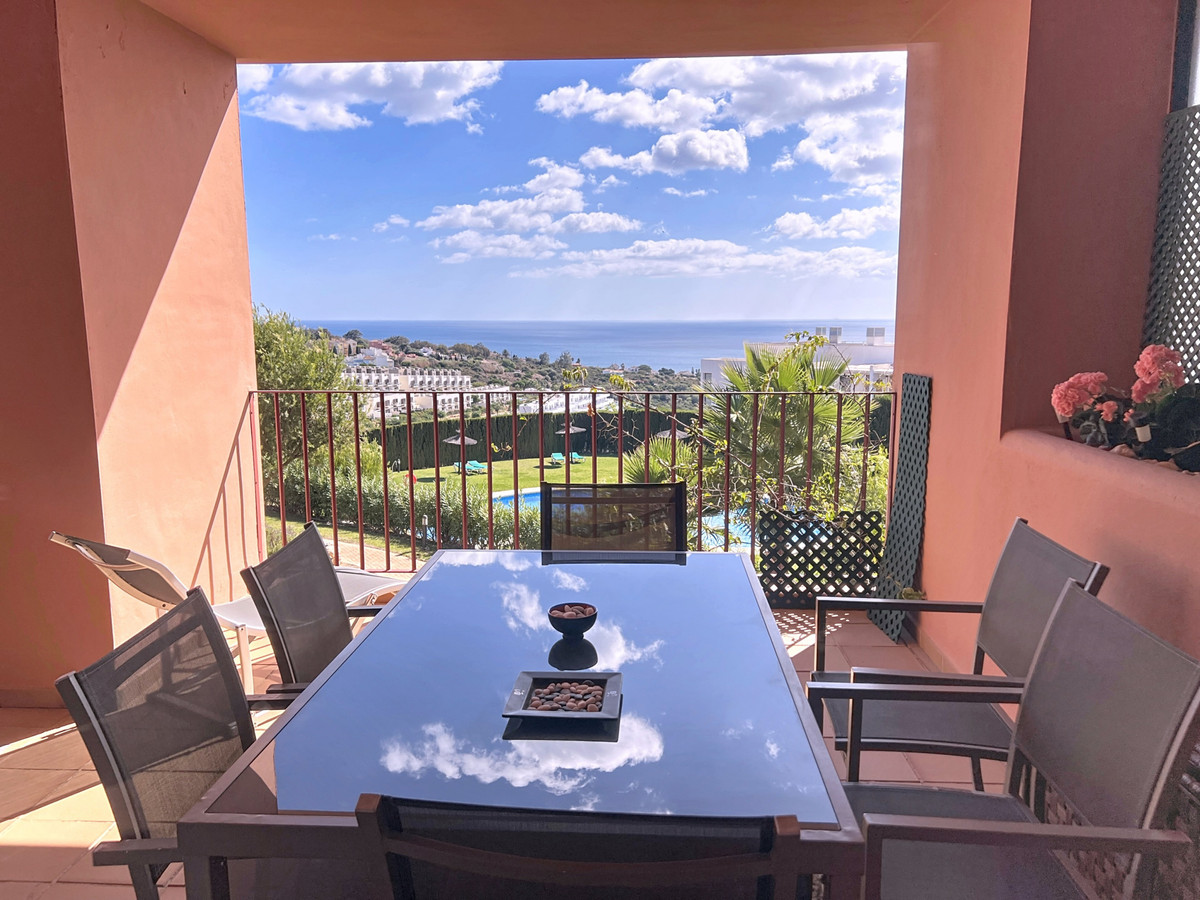 Se vende Apartamento Planta Media de 2 dormitorios en Costa Del Sol, Málaga, España