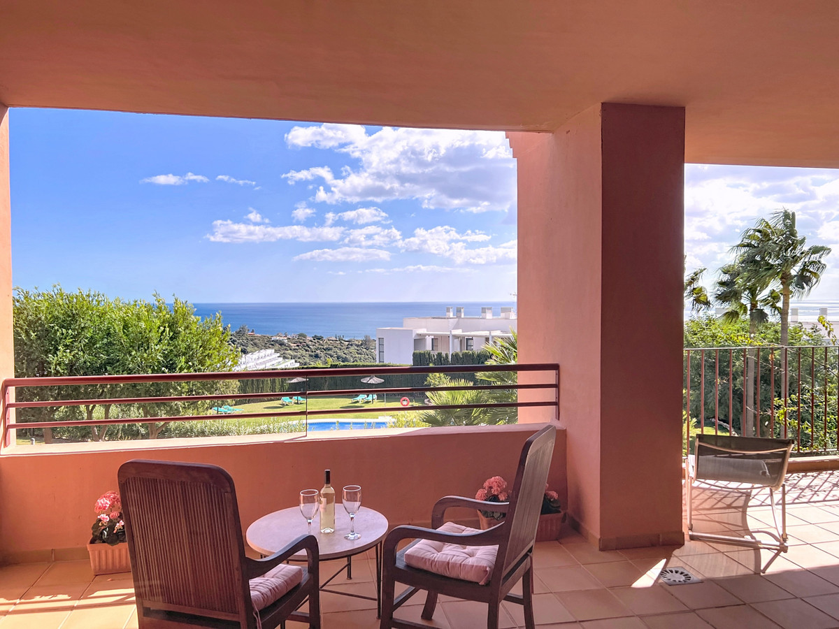 Se vende Apartamento Planta Media de 2 dormitorios en Costa Del Sol, Málaga, España