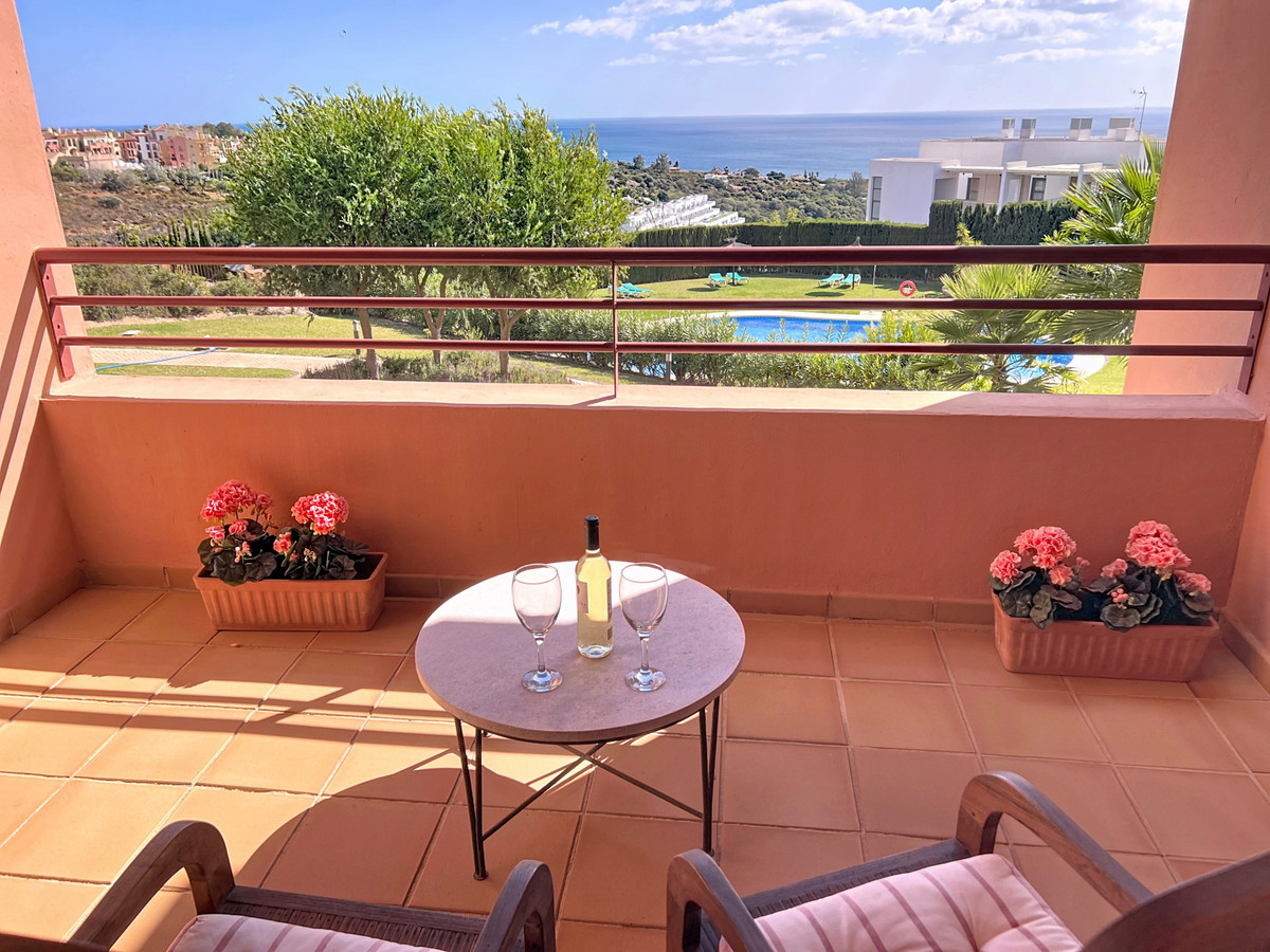 Se vende Apartamento Planta Media de 2 dormitorios en Costa Del Sol, Málaga, España