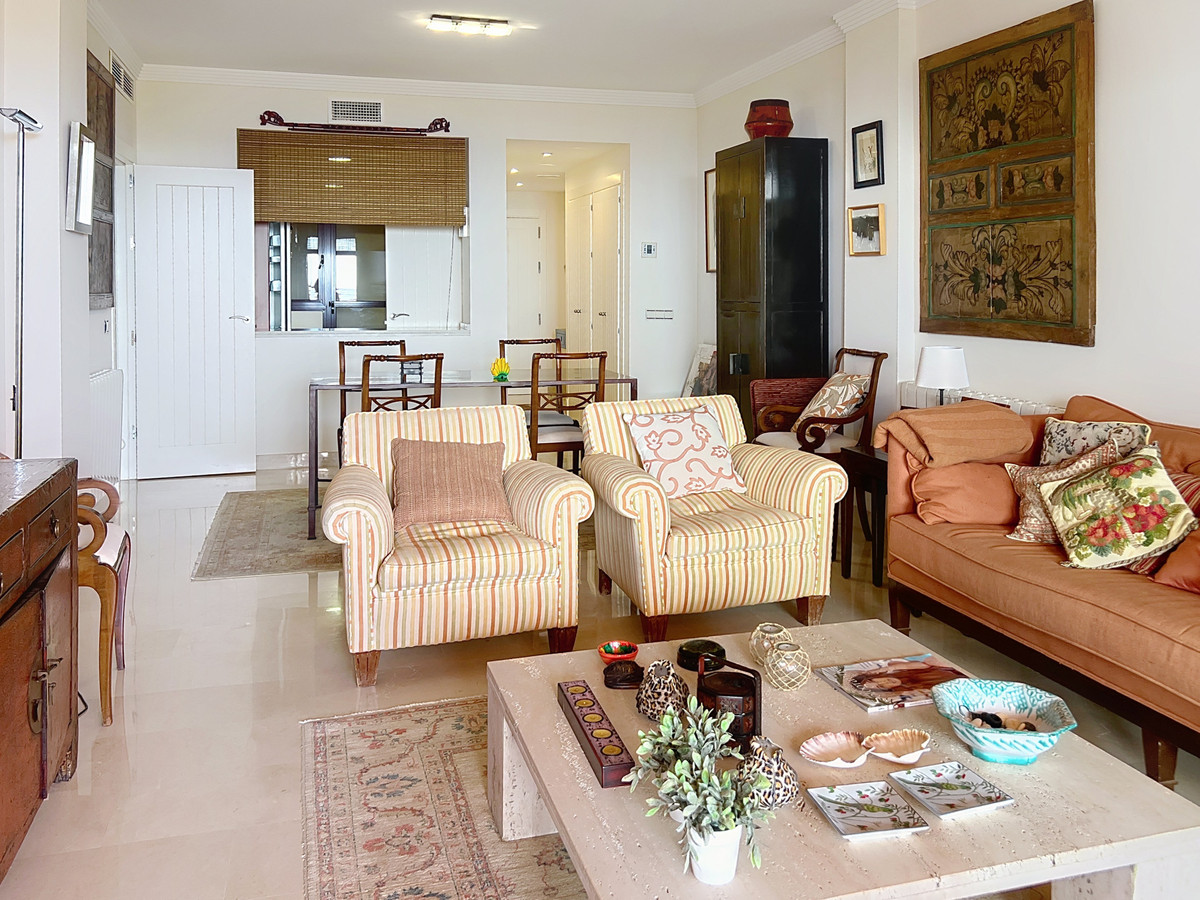 Se vende Apartamento Planta Media de 2 dormitorios en Costa Del Sol, Málaga, España