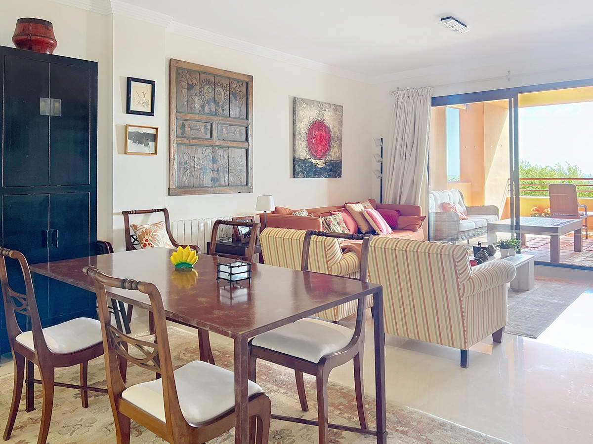 Se vende Apartamento Planta Media de 2 dormitorios en Costa Del Sol, Málaga, España