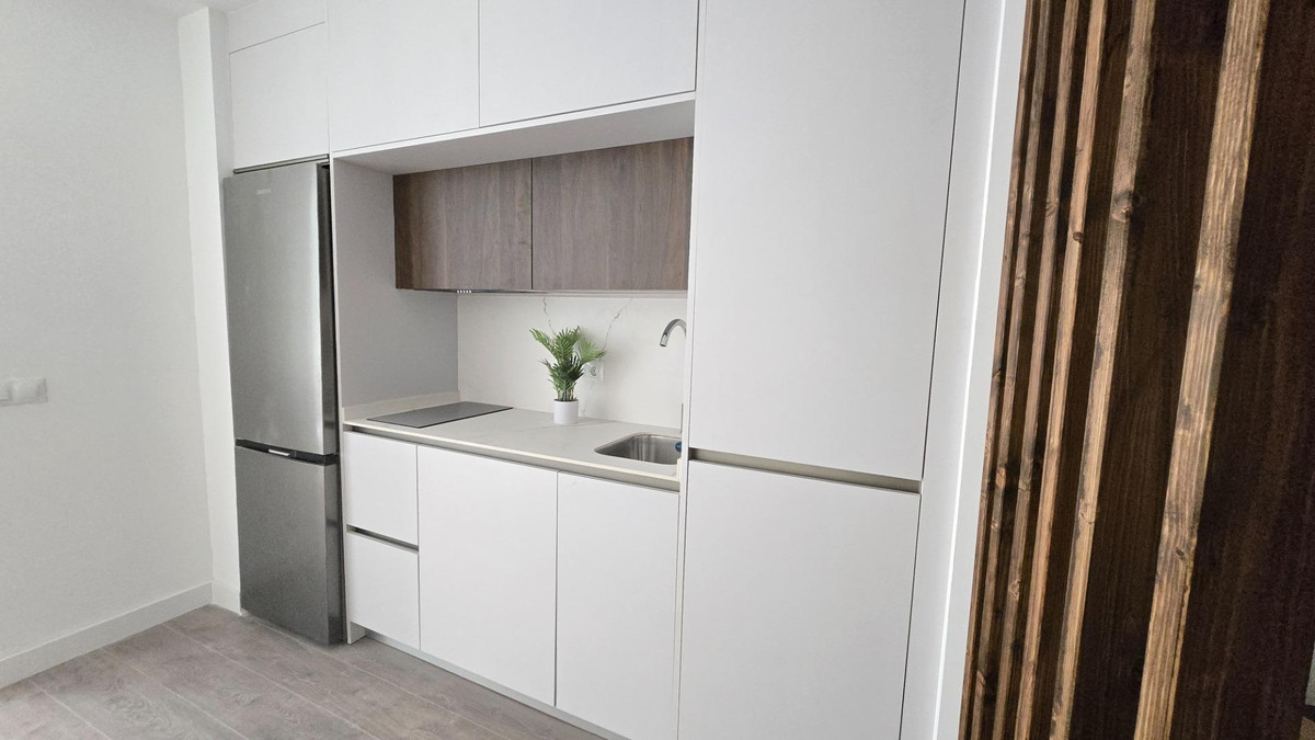 Se vende Estudio Planta Media  en Costa Del Sol, Málaga, España