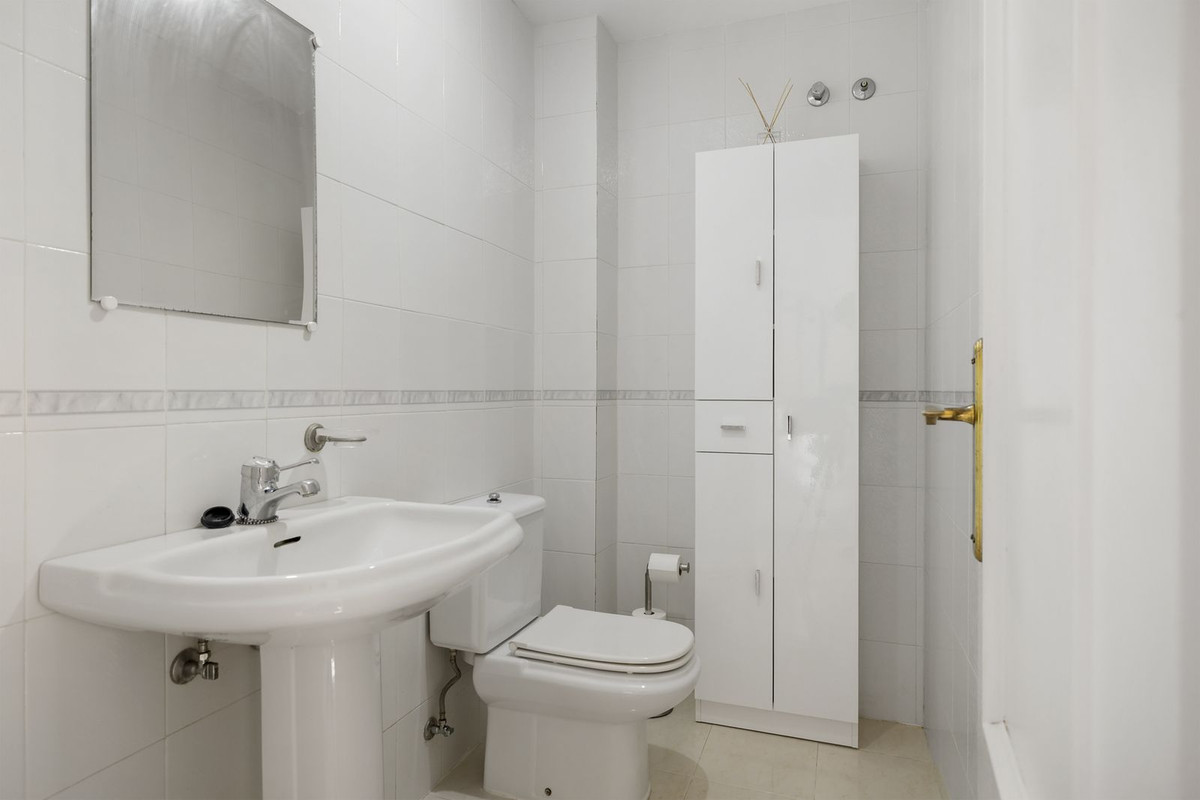 Se vende Adosada de 2 dormitorios en Costa Del Sol, Málaga, España