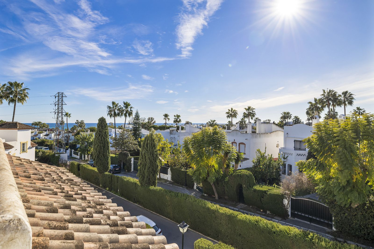 Se vende Adosada de 2 dormitorios en Costa Del Sol, Málaga, España