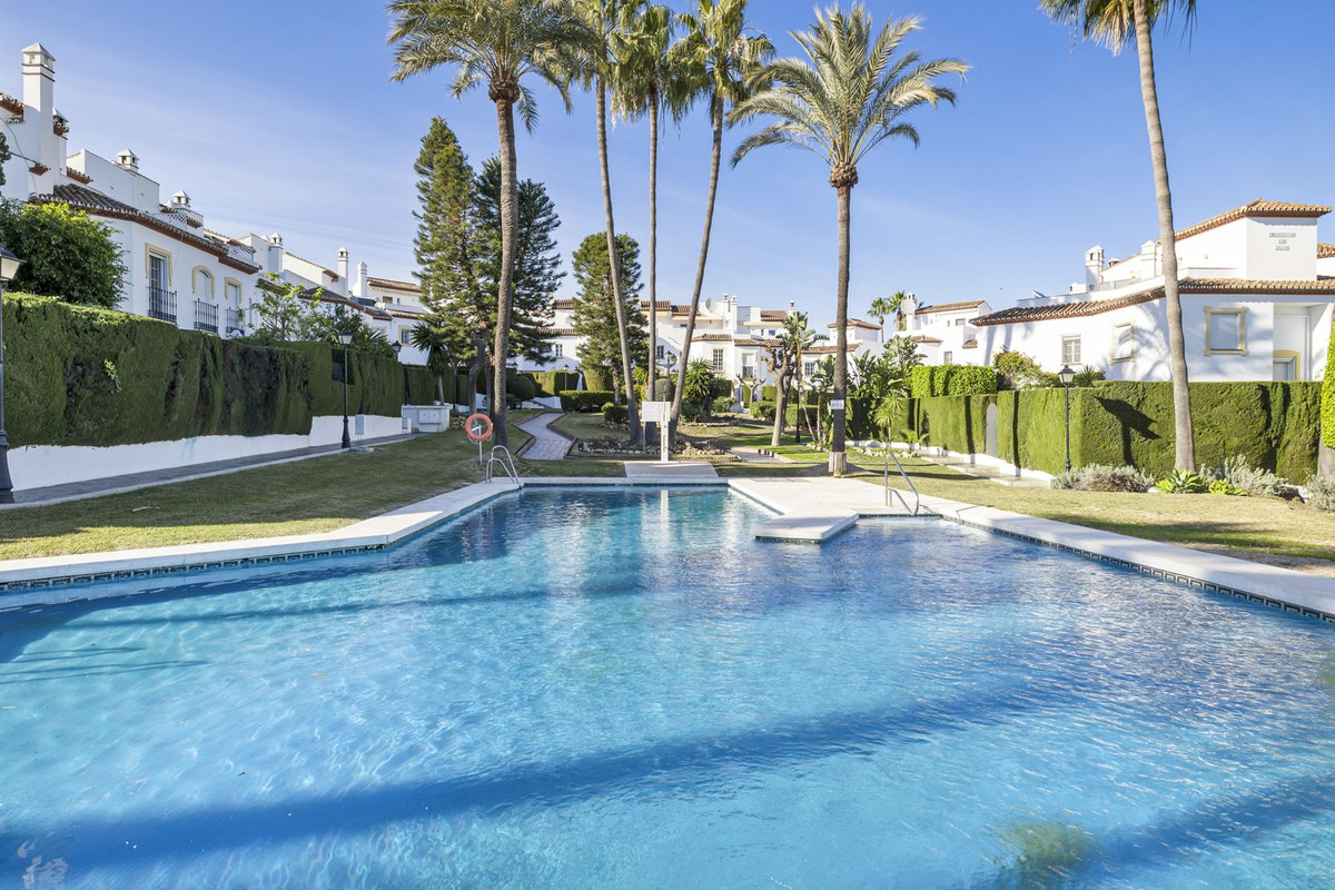 Se vende Adosada de 2 dormitorios en Costa Del Sol, Málaga, España
