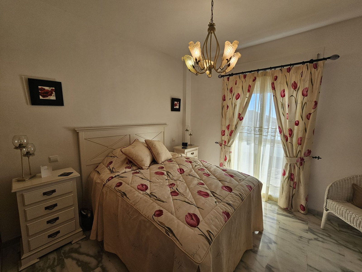 Se vende Apartamento Planta Media de 3 dormitorios en Costa Del Sol, Málaga, España