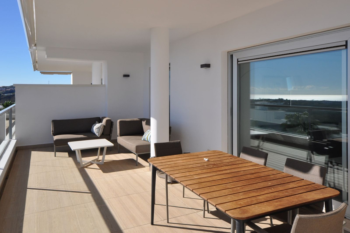 2 Bed Apartment for sale in Los Arqueros Costa Del Sol, Málaga, Spain