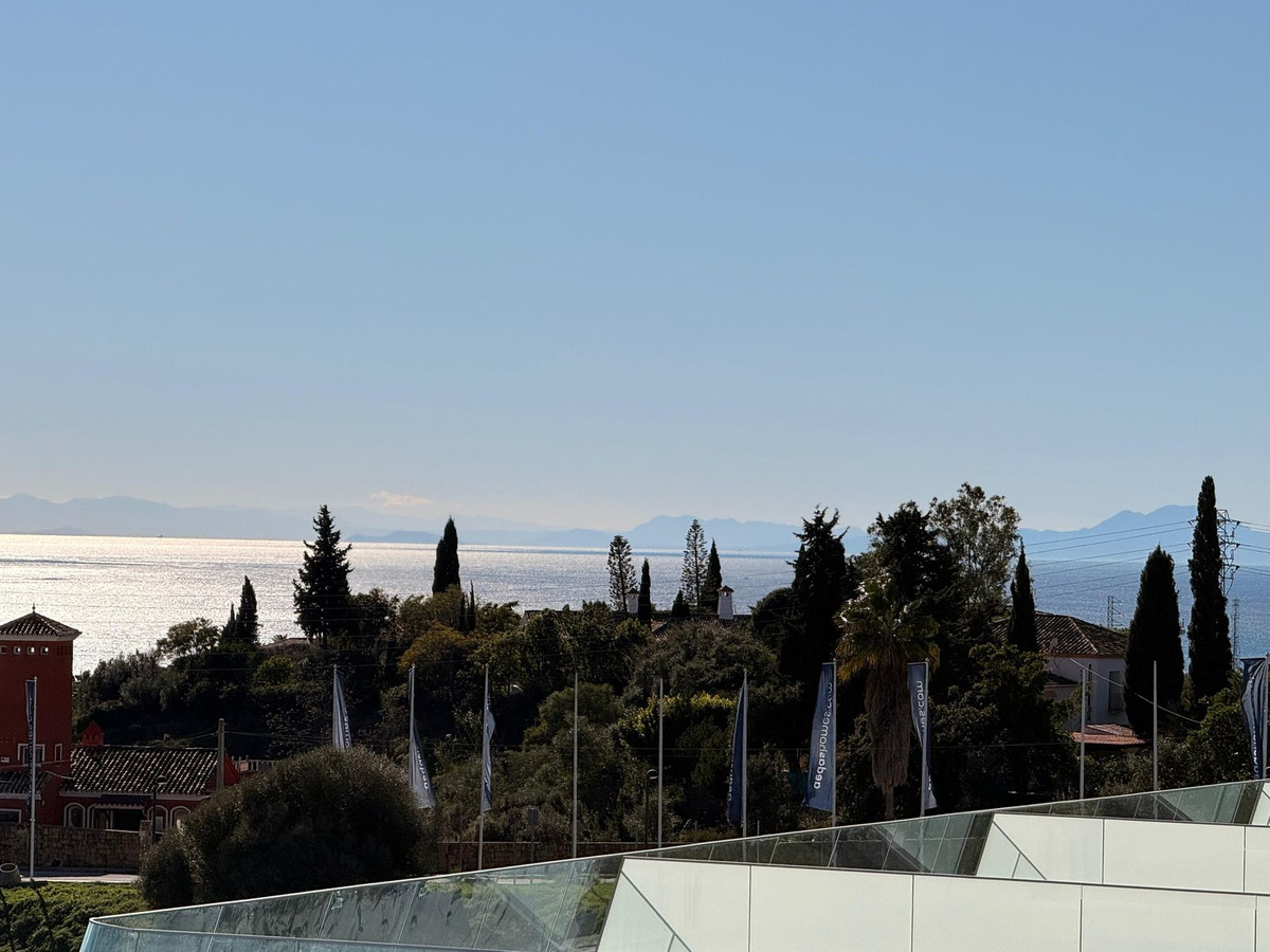 3 Bed Apartment for sale in New Golden Mile Costa Del Sol, Málaga, Spain