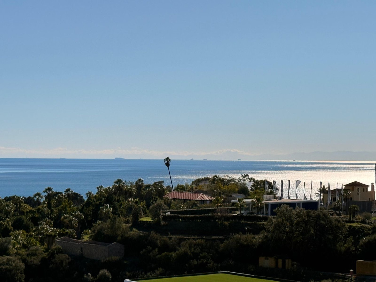 3 Bed Apartment for sale in New Golden Mile Costa Del Sol, Málaga, Spain