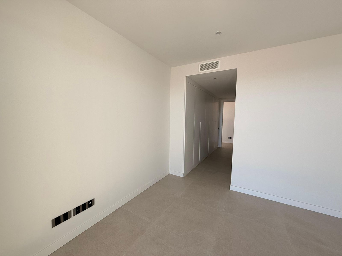 3 Bed Apartment for sale in New Golden Mile Costa Del Sol, Málaga, Spain