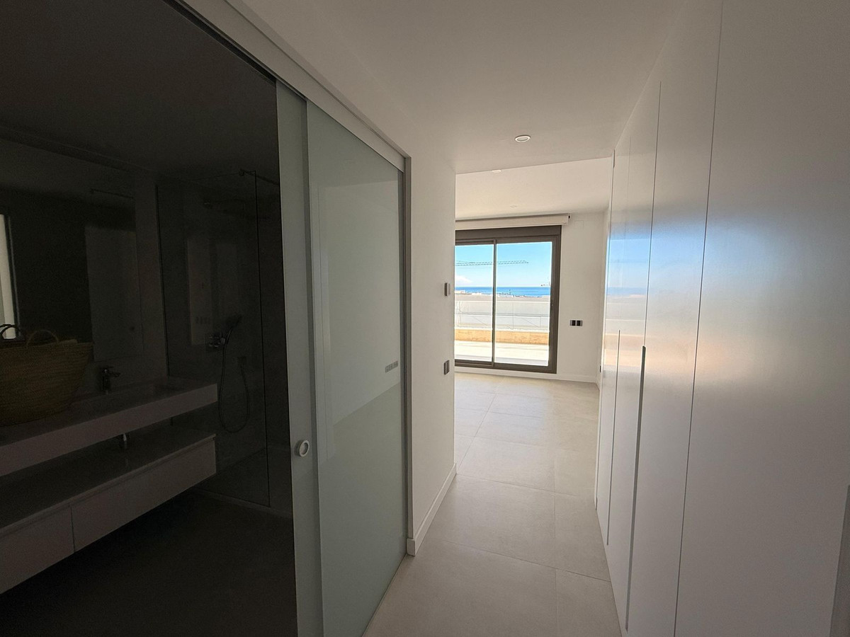 3 Bed Apartment for sale in New Golden Mile Costa Del Sol, Málaga, Spain